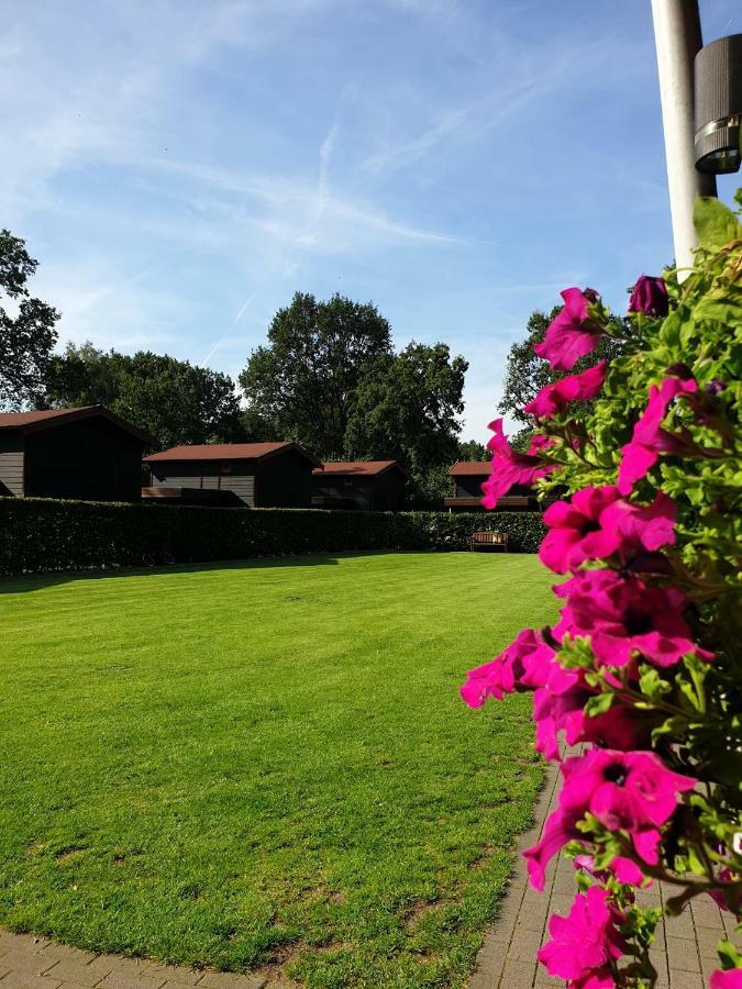 De Eikensingel Hotel Uddel Eksteriør billede